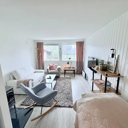 Cozy Apartment Close To Nature Tromso Exterior photo