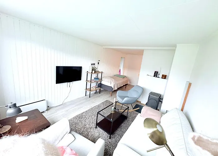 Cozy Apartment Close To Nature